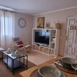 appartamento-bouganville-con-terrazza-e-piscina.in-canary-islands.com/